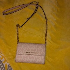 Michael kors cross body